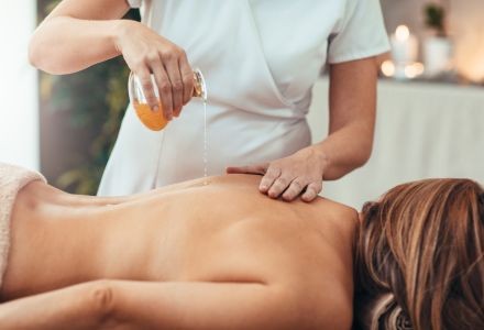 Explorer les secrets des huiles de massage