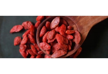 Bayas de Goji: Propiedades, Beneficios y Cómo Tomarlas para Mejorar tu Salud